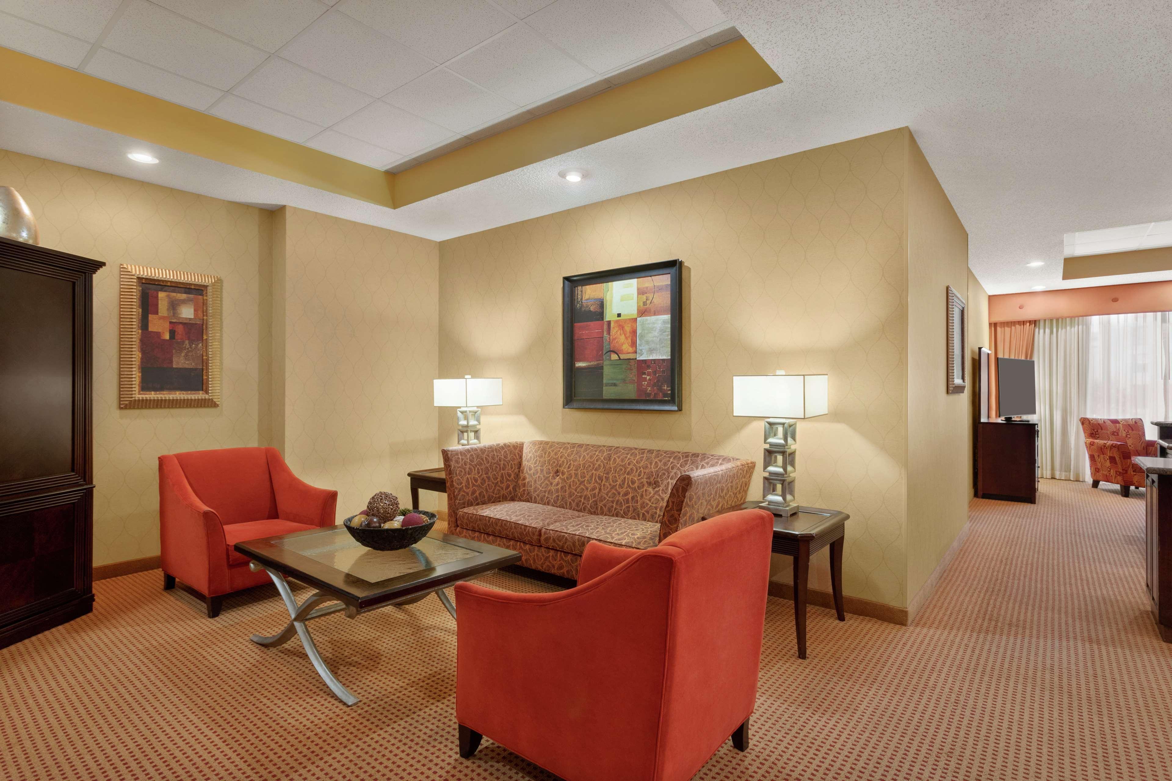 Embassy Suites Huntsville Exterior foto